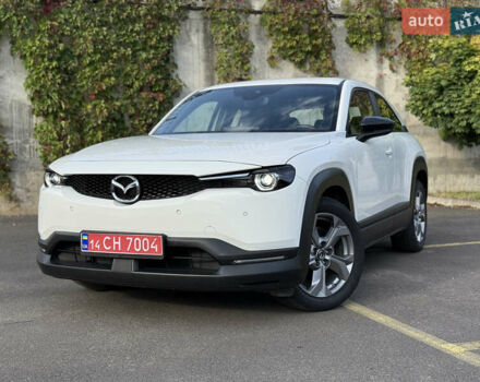 Білий Мазда MX-30, об'ємом двигуна 0 л та пробігом 33 тис. км за 14850 $, фото 10 на Automoto.ua