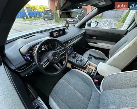 Белый Мазда MX-30, объемом двигателя 0 л и пробегом 68 тыс. км за 14000 $, фото 13 на Automoto.ua