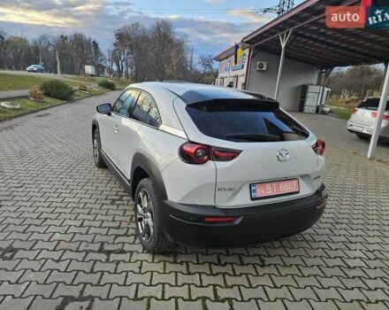 Білий Мазда MX-30, об'ємом двигуна 0 л та пробігом 12 тис. км за 14900 $, фото 27 на Automoto.ua