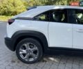 Белый Мазда MX-30, объемом двигателя 0 л и пробегом 26 тыс. км за 14400 $, фото 12 на Automoto.ua