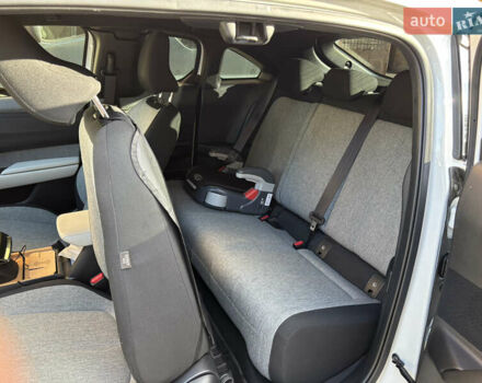 Білий Мазда MX-30, об'ємом двигуна 0 л та пробігом 41 тис. км за 14700 $, фото 4 на Automoto.ua