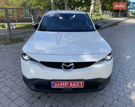 Белый Мазда MX-30, объемом двигателя 0 л и пробегом 26 тыс. км за 14400 $, фото 6 на Automoto.ua