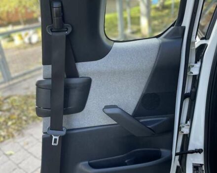 Белый Мазда MX-30, объемом двигателя 0 л и пробегом 26 тыс. км за 14400 $, фото 35 на Automoto.ua