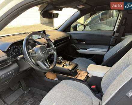 Білий Мазда MX-30, об'ємом двигуна 0 л та пробігом 41 тис. км за 14700 $, фото 3 на Automoto.ua