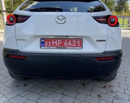 Белый Мазда MX-30, объемом двигателя 0 л и пробегом 26 тыс. км за 14400 $, фото 17 на Automoto.ua