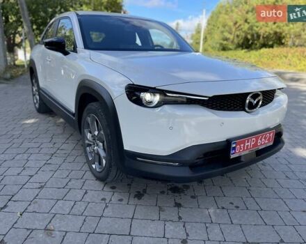 Белый Мазда MX-30, объемом двигателя 0 л и пробегом 26 тыс. км за 14400 $, фото 7 на Automoto.ua