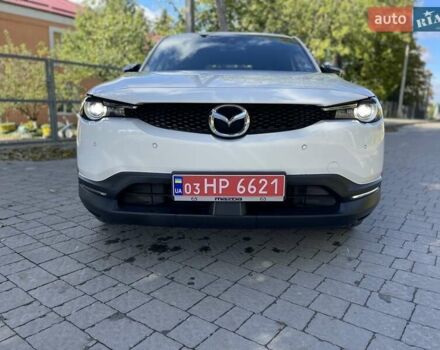 Белый Мазда MX-30, объемом двигателя 0 л и пробегом 26 тыс. км за 14400 $, фото 5 на Automoto.ua