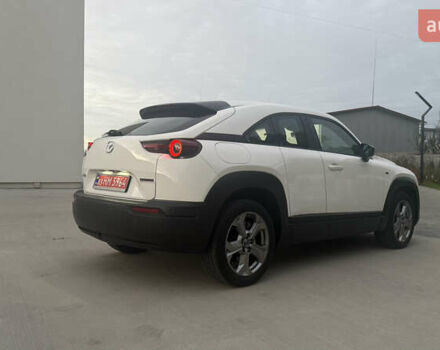 Белый Мазда MX-30, объемом двигателя 0 л и пробегом 27 тыс. км за 14700 $, фото 3 на Automoto.ua