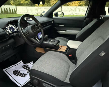 Белый Мазда MX-30, объемом двигателя 0 л и пробегом 27 тыс. км за 14700 $, фото 13 на Automoto.ua