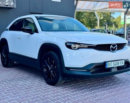 Белый Мазда MX-30, объемом двигателя 0 л и пробегом 139 тыс. км за 13299 $, фото 1 на Automoto.ua