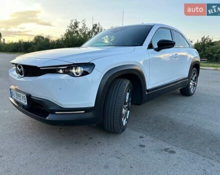 Білий Мазда MX-30, об'ємом двигуна 0 л та пробігом 42 тис. км за 14999 $, фото 1 на Automoto.ua