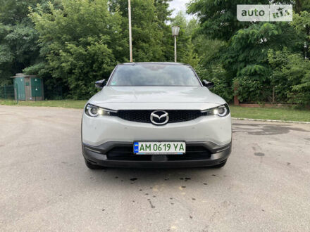 Мазда MX-30 2020 в Бердичеве на Automoto.ua Белый Мазда MX-30, объемом двигателя 0 л и пробегом 5 тыс. км за 25300 $, фото 1 на Automoto.ua