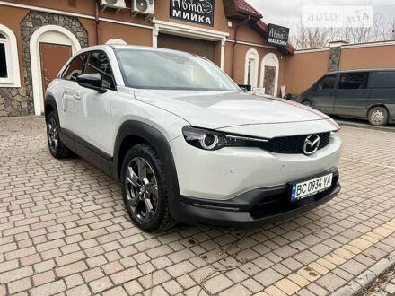 Мазда MX-30 2020 в Львове на Automoto.ua Белый Мазда MX-30, объемом двигателя 0 л и пробегом 22 тыс. км за 24500 $, фото 1 на Automoto.ua