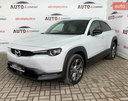Белый Мазда MX-30, объемом двигателя 0 л и пробегом 139 тыс. км за 13950 $, фото 1 на Automoto.ua