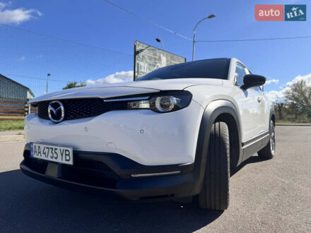 Мазда MX-30 2021 у Києві на Automoto.ua Білий Мазда MX-30, об'ємом двигуна 0 л та пробігом 24 тис. км за 15500 $, фото 1 на Automoto.ua
