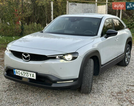 Мазда MX-30 2021 в Мукачеве на Automoto.ua Белый Мазда MX-30, объемом двигателя 0 л и пробегом 61 тыс. км за 14800 $, фото 1 на Automoto.ua