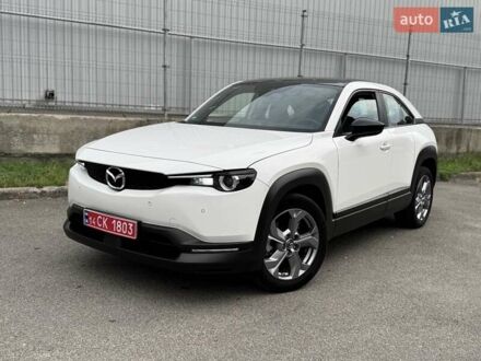 Мазда MX-30 2021 в Днепре (Днепропетровске) на Automoto.ua Белый Мазда MX-30, объемом двигателя 0 л и пробегом 90 тыс. км за 14900 $, фото 1 на Automoto.ua