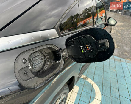 Черный Мазда MX-30, объемом двигателя 0 л и пробегом 36 тыс. км за 15200 $, фото 38 на Automoto.ua