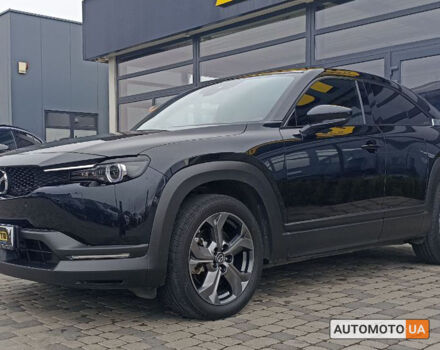 Черный Мазда MX-30, объемом двигателя 36 л и пробегом 25 тыс. км за 20500 $, фото 2 на Automoto.ua