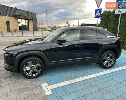 Черный Мазда MX-30, объемом двигателя 0 л и пробегом 36 тыс. км за 15200 $, фото 3 на Automoto.ua
