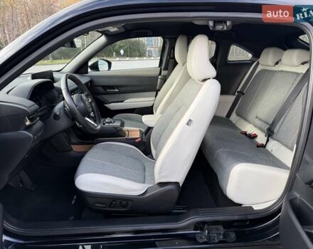 Черный Мазда MX-30, объемом двигателя 0 л и пробегом 26 тыс. км за 14600 $, фото 32 на Automoto.ua