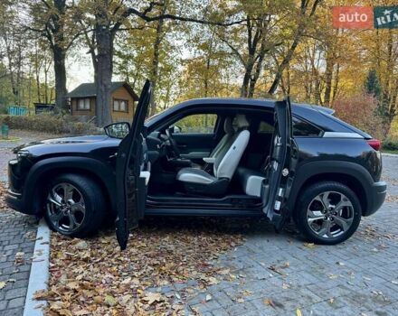 Чорний Мазда MX-30, об'ємом двигуна 0 л та пробігом 40 тис. км за 14400 $, фото 35 на Automoto.ua