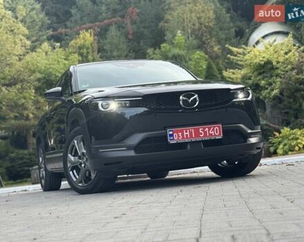 Черный Мазда MX-30, объемом двигателя 0 л и пробегом 38 тыс. км за 14600 $, фото 2 на Automoto.ua