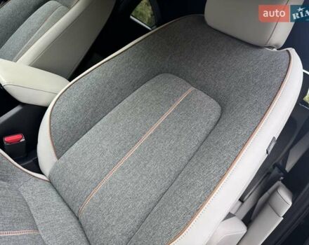 Черный Мазда MX-30, объемом двигателя 0 л и пробегом 38 тыс. км за 14600 $, фото 77 на Automoto.ua