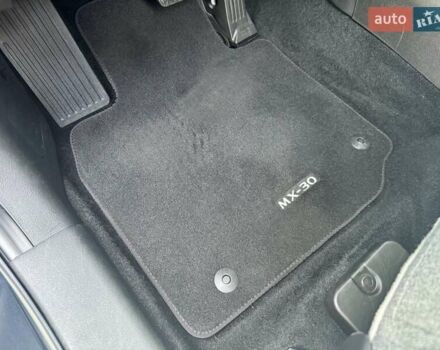 Черный Мазда MX-30, объемом двигателя 0 л и пробегом 38 тыс. км за 14600 $, фото 73 на Automoto.ua