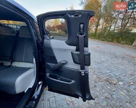 Чорний Мазда MX-30, об'ємом двигуна 0 л та пробігом 40 тис. км за 14550 $, фото 77 на Automoto.ua