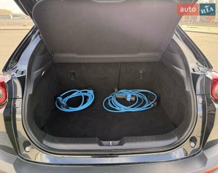 Черный Мазда MX-30, объемом двигателя 0 л и пробегом 26 тыс. км за 14600 $, фото 44 на Automoto.ua