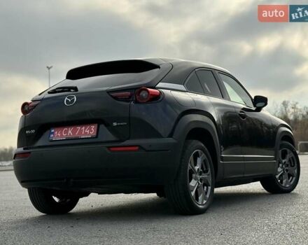 Черный Мазда MX-30, объемом двигателя 0 л и пробегом 26 тыс. км за 14600 $, фото 13 на Automoto.ua
