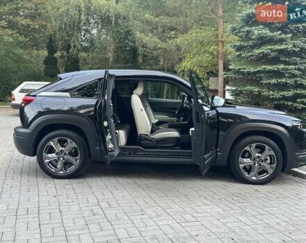 Черный Мазда MX-30, объемом двигателя 0 л и пробегом 38 тыс. км за 14950 $, фото 135 на Automoto.ua