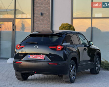 Черный Мазда MX-30, объемом двигателя 0 л и пробегом 20 тыс. км за 14500 $, фото 12 на Automoto.ua