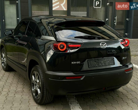 Чорний Мазда MX-30, об'ємом двигуна 0 л та пробігом 27 тис. км за 15700 $, фото 10 на Automoto.ua