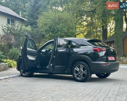 Черный Мазда MX-30, объемом двигателя 0 л и пробегом 38 тыс. км за 14600 $, фото 42 на Automoto.ua