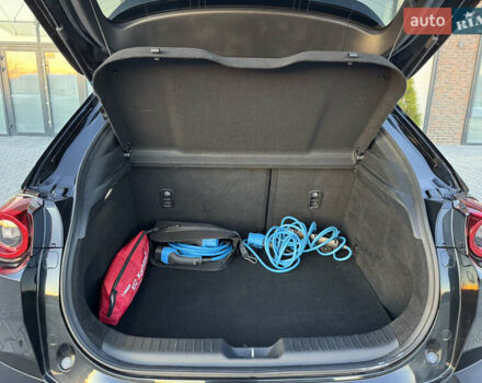 Черный Мазда MX-30, объемом двигателя 0 л и пробегом 20 тыс. км за 14500 $, фото 69 на Automoto.ua