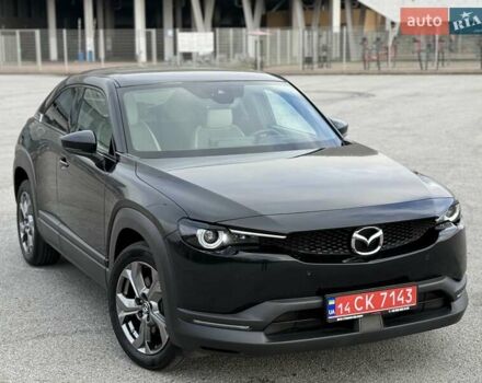 Черный Мазда MX-30, объемом двигателя 0 л и пробегом 26 тыс. км за 14600 $, фото 2 на Automoto.ua