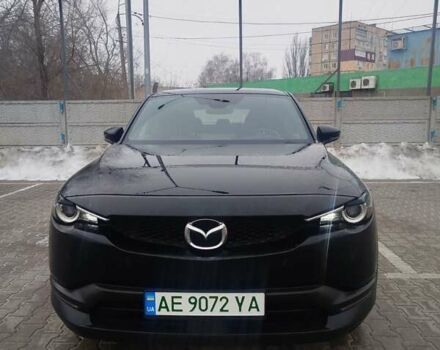 Черный Мазда MX-30, объемом двигателя 0 л и пробегом 70 тыс. км за 13500 $, фото 1 на Automoto.ua