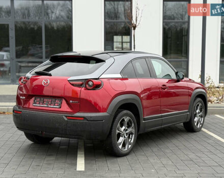 Красный Мазда MX-30, объемом двигателя 0 л и пробегом 87 тыс. км за 14400 $, фото 3 на Automoto.ua