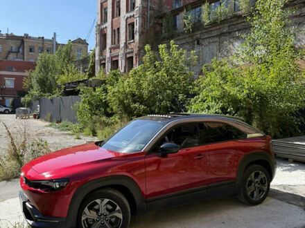 Мазда MX-30 2021 у Києві на Automoto.ua Червоний Мазда MX-30, об'ємом двигуна 0 л та пробігом 21 тис. км за 19800 $, фото 1 на Automoto.ua