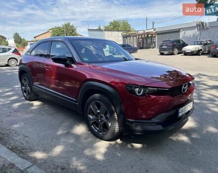Красный Мазда MX-30, объемом двигателя 0 л и пробегом 24 тыс. км за 15990 $, фото 1 на Automoto.ua