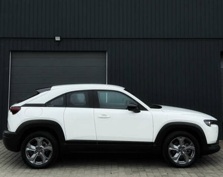 Мазда MX-30, объемом двигателя 0 л и пробегом 44 тыс. км за 14900 $, фото 3 на Automoto.ua