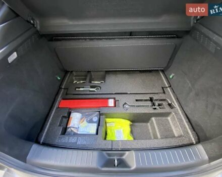 Серый Мазда MX-30, объемом двигателя 0 л и пробегом 69 тыс. км за 16000 $, фото 22 на Automoto.ua