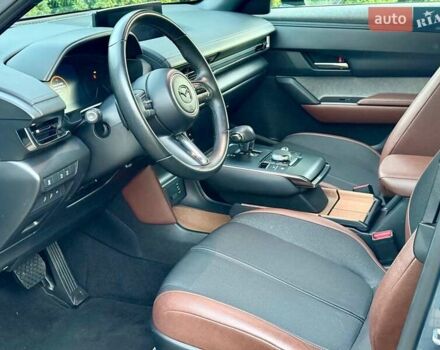 Мазда MX-30 2020 в Самборе на Automoto.ua Серый Мазда MX-30, объемом двигателя 0 л и пробегом 28 тыс. км за 14800 $, фото 14 на Automoto.ua