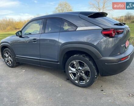 Серый Мазда MX-30, объемом двигателя 0 л и пробегом 58 тыс. км за 14300 $, фото 9 на Automoto.ua