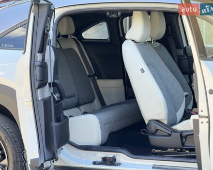 Сірий Мазда MX-30, об'ємом двигуна 0 л та пробігом 55 тис. км за 14800 $, фото 2 на Automoto.ua