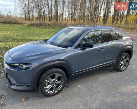 Серый Мазда MX-30, объемом двигателя 0 л и пробегом 58 тыс. км за 14300 $, фото 4 на Automoto.ua