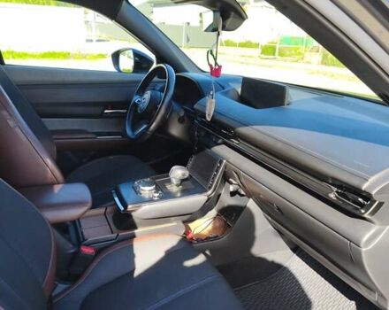 Серый Мазда MX-30, объемом двигателя 0 л и пробегом 81 тыс. км за 17500 $, фото 12 на Automoto.ua