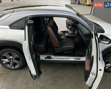 Сірий Мазда MX-30, об'ємом двигуна 0 л та пробігом 42 тис. км за 19500 $, фото 30 на Automoto.ua